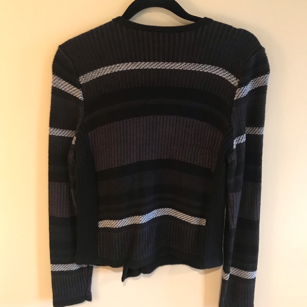 Loft Jacket - Picture 2 of 5